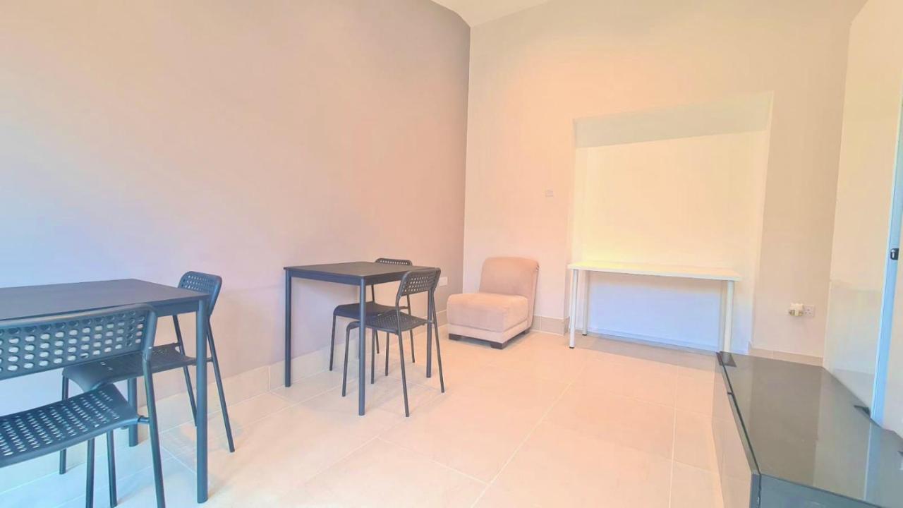Cosy Room In East Ham London Exterior photo